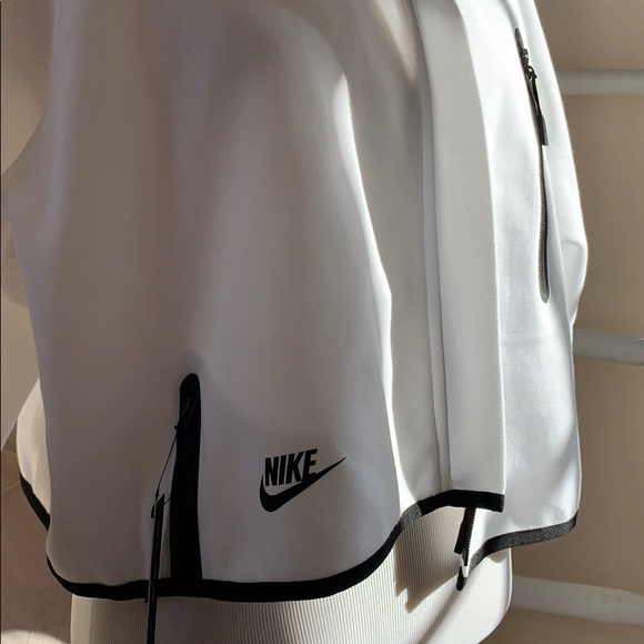 NWT Nike sportswear tech fleece - Picture 7 of 8
